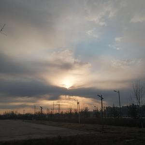 男生将78申请女生的定眼漫画
